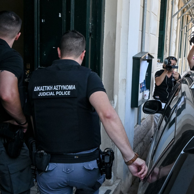 Δημογλίδου για Άργος: Από την πρώτη μέρα στη σχολή μαθαίνουν πώς και πότε να χρησιμοποιούν τα όπλα