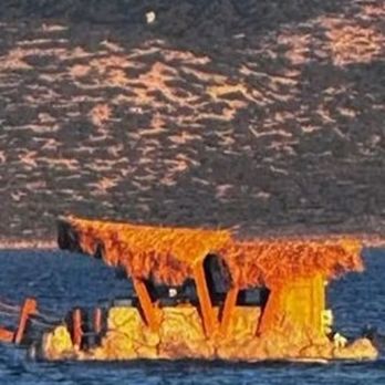Κουφονήσια: Συνελήφθη ο κυβερνήτης πλωτής καντίνας που προσέγγισε παραλία χωρίς άδεια