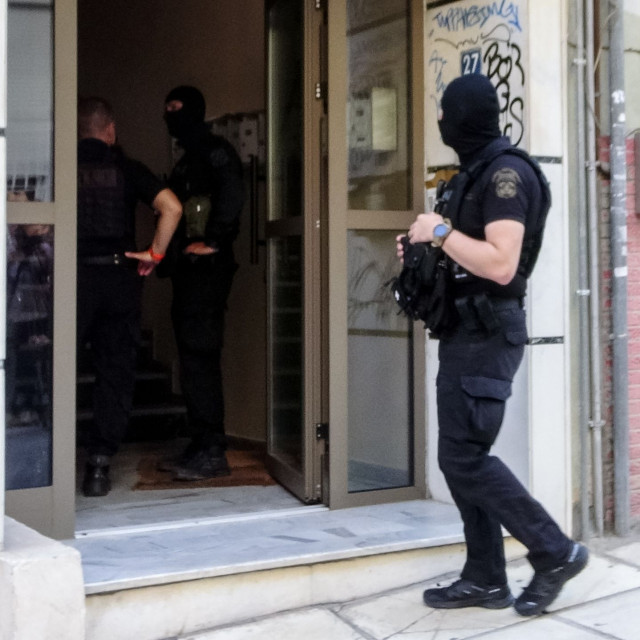 Δολοφονία Νέστορα: Ο 29χρονος πέταξε το κινητό από το μπαλκόνι όταν έκανε «ντου» η Αντιτρομοκρατική