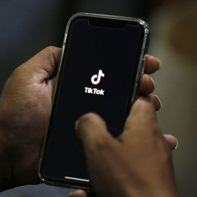 Κρήτη: Παρακολουθούσαν μέσω TikTok τον ξυλοδαρμό 28χρονης από τον 61χρονο πρώην σύντροφό της