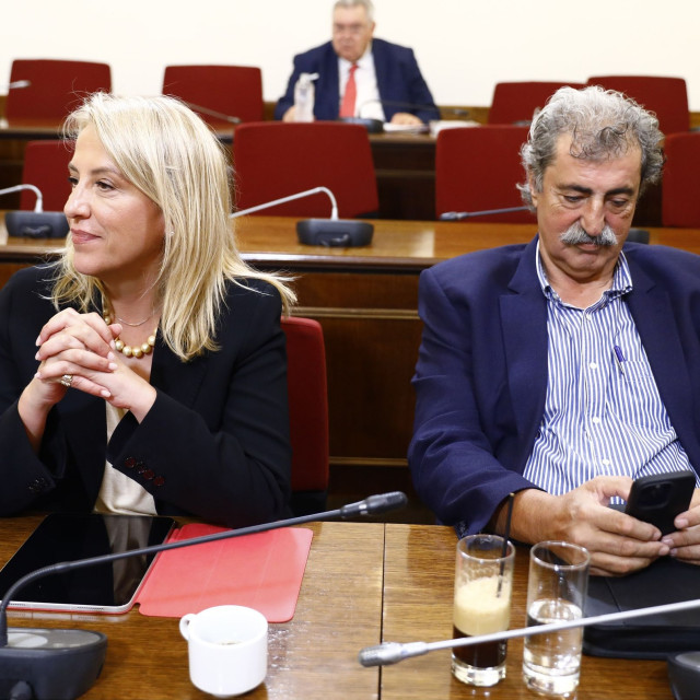 ΣΥΡΙΖΑ: Απόσυρση Δούρου από την διεκδίκηση της ηγεσίας, ζητεί η πλευρά Πολάκη