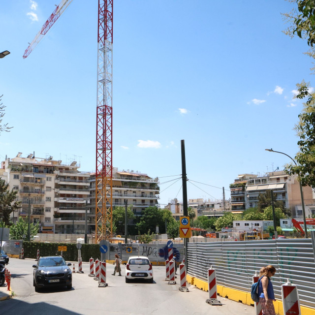 Κυψέλη: «Όσο προχωρούσε ο μετροπόντικας, οι ρωγμές μεγάλωναν»: Αγωνιούν οι κάτοικοι για καθιζήσεις