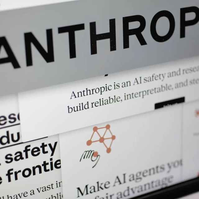 Ο κολοσσός της Τεχνητής Νοημοσύνης που φοβάται ότι θα φέρει το τέλος του κόσμου