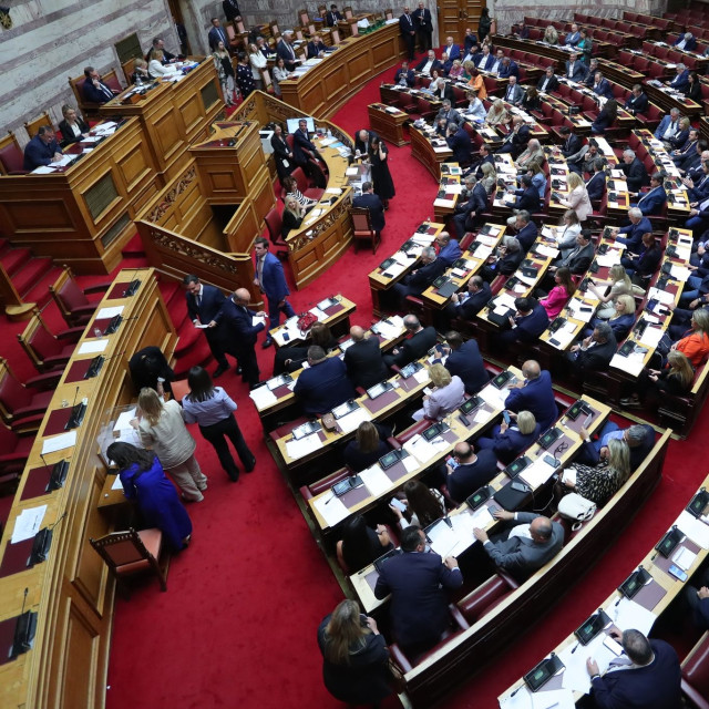 ΟΠΕΚΕΠΕ: Σκληροί τόνοι από την αντιπολίτευση για τις διώξεις στους 4 «γαλάζιους»