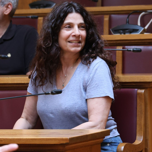 Ανεξαρτητοποιείται από τον ΣΥΡΙΖΑ η Πόπη Τσαπανίδου - Τέλος στα σενάρια για Κασσελάκη