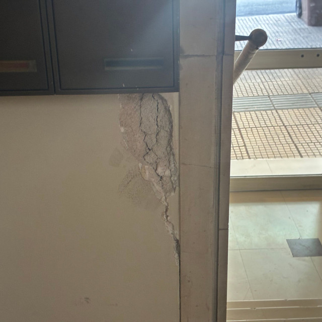 Δήμος Αθηναίων: Ομόφωνη στήριξη στους κατοίκους της Κυψέλης για τις ζημιές από τον μετροπόντικα