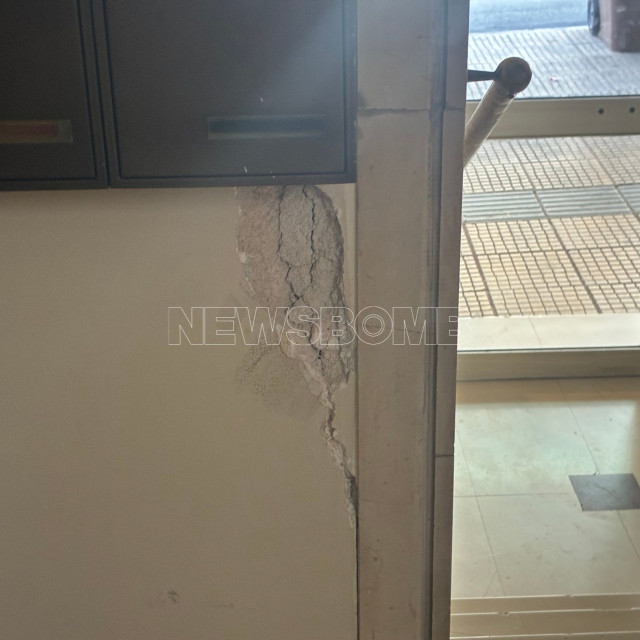 Κυψέλη: Από τον Μάρτιο ήταν γνωστές οι ρωγμές - Έγγραφες διαβεβαιώσεις ζητούν οι κάτοικοι
