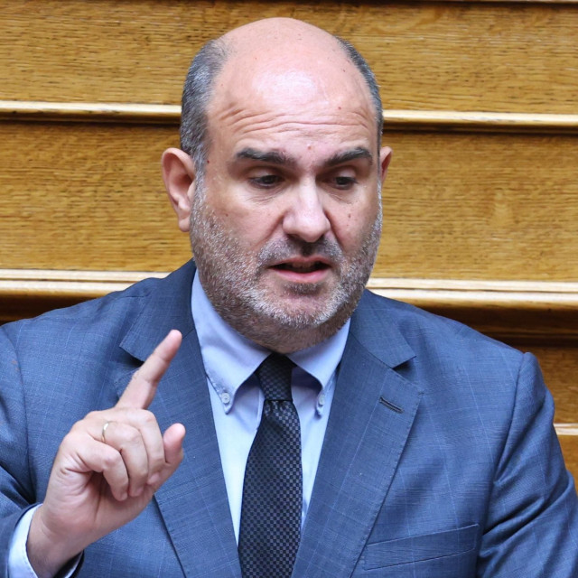 Μαρκόπουλος: Το στοίχημα του υφυπουργού Οικονομικών για την αυτοδυναμία – «Μία γουρουνοπούλα»