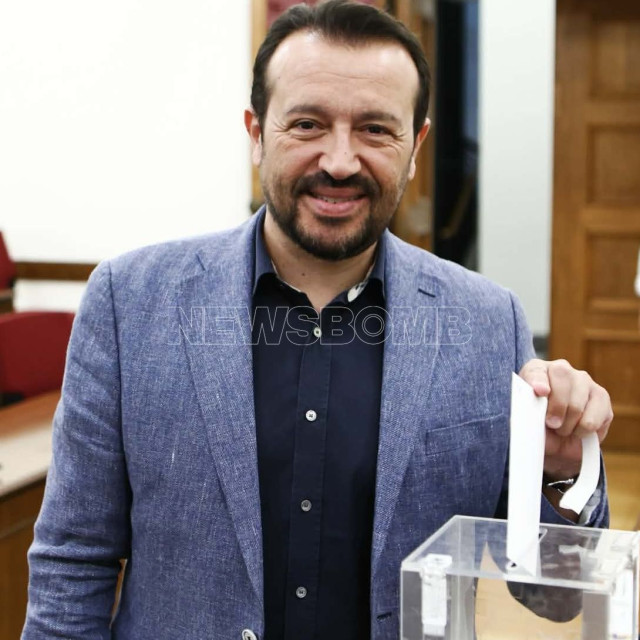 ΣΥΡΙΖΑ: Ψήφισαν 6 από τους 8 βουλευτές για τη νέα πρόεδρο της ΚΟ – Ανοιχτή έως τις 11:00 η κάλπη