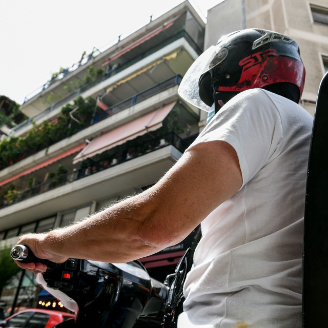 Χωρίς delivery την ώρα του τελικού του Μουντιάλ -Στους δρόμους οι εργαζόμενοι της efood και της Wolt