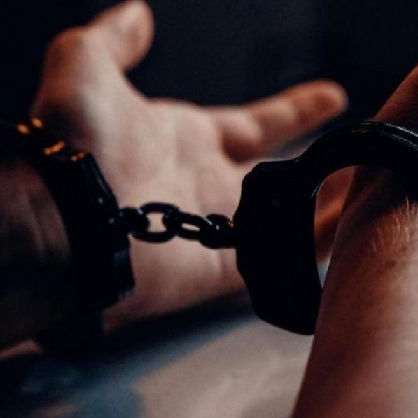 Ηράκλειο: Σύλληψη 35χρονου με 11 κιλά λαθραίου καπνού ναργιλέ στο λιμάνι