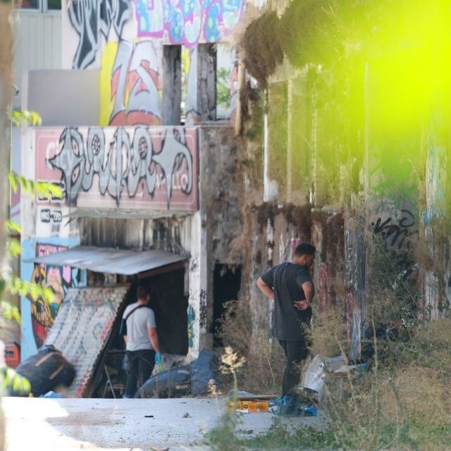 Θρίλερ με τη σορό γυναίκας που βρέθηκε σε βαλίτσα στην Κυψέλη : Μικροκαμωμένη με κοκκινωπά μαλλιά