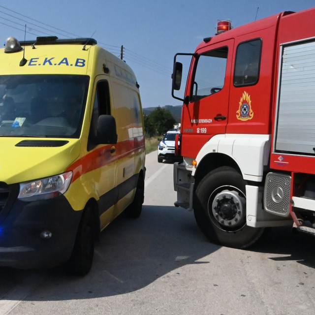 Θεσσαλονίκη: Απανθρακωμένος εντοπίστηκε 30χρονος οδηγός ΙΧ το οποίο πήρε φωτιά αφού έπεσε σε κολώνα