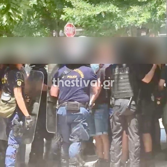 Θεσσαλονίκη: Ένταση στα δικαστήρια μετά την προφυλάκιση του 25χρονου για την εμπρηστική επίθεση