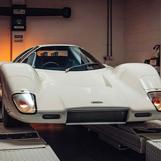 Η M6 GT είναι το supercar του Bruce McLaren που επέστρεψε μετά από 57 χρόνια!