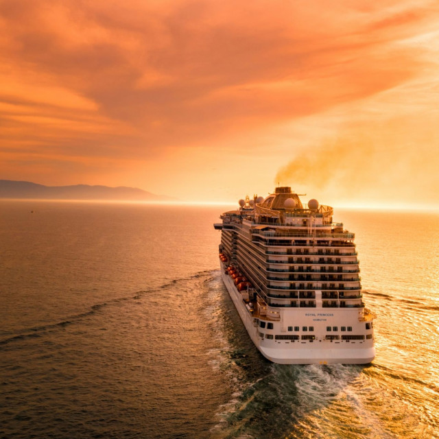Royal Caribbean: 3χρονος τραυματίστηκε στα γεννητικά όργανα από κάθισμα τουαλέτας σε κρουαζιερόπλοιο