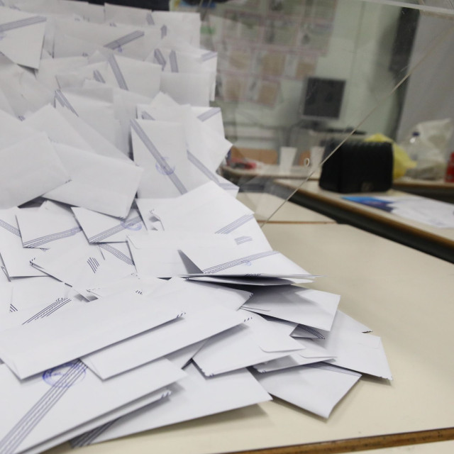 Δημοσκόπηση Prorata: Πάνω από 8 στους 10 θα ψηφίσουν με κριτήριο την ακρίβεια