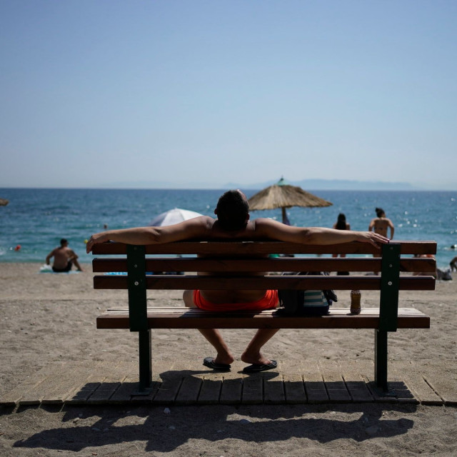 Καιρός: Κορυφώνεται το κύμα καύσωνα – Τι αποκαλύπτει ο σημερινός χάρτης θερμικής καταπόνησης