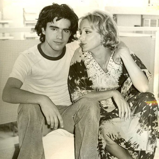 Αλέξης Σταμάτης: Το σπαρακτικό μήνυμα της Μπέτυς Αρβανίτη για τον γιο της - «Μεγαλώσαμε μαζί»