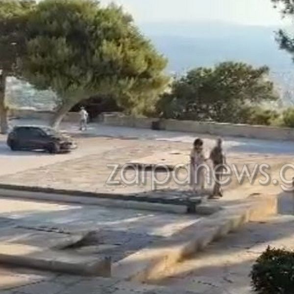 Χανιά: Αυτοκίνητο εισέβαλε στον ιστορικό χώρο των Τάφων των Βενιζέλων - Βίντεο