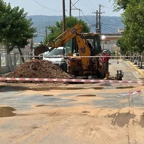 Ηράκλειο: Σοβαρή βλάβη στην Αμμουδάρα - Έσπασε ο κεντρικός αγωγός του αποχετευτικού δικτύου