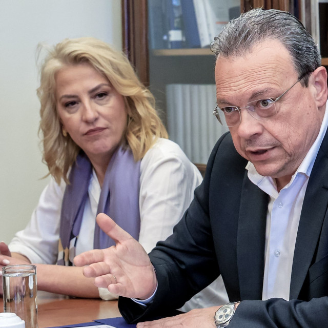 Οργή στην Κουμουνδούρου για την ανεξαρτητοποίηση Φάμελλου: «Ο ίδιος έφερε τον ΣΥΡΙΖΑ σε αδιέξοδο»