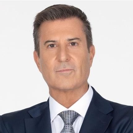 Κεντρικά δελτία ειδήσεων: Παρουσιαστές σε σταθερή τροχιά και αλλαγές που θα συζητηθούν