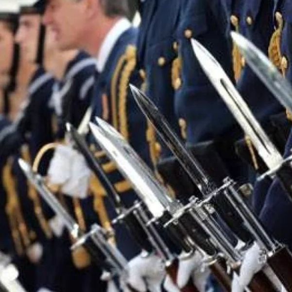 Ανοδική τροχιά για τις βάσεις των στρατιωτικών σχολών - Τρεις στις 10 σχολές με τη μεγαλύτερη άνοδο