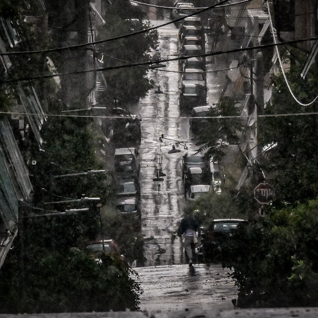 Ίλιον: Απεγκλωβίστηκε το άτομο που είχε εγκλωβιστεί σε ταξί
