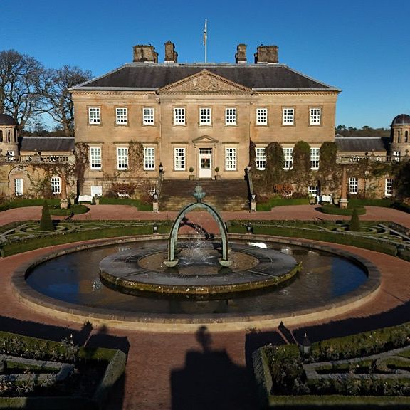 Dumfries House: Το «κρυφό» βασιλικό καταφύγιο της Σκωτίας που έσωσε ο βασιλιάς Κάρολος