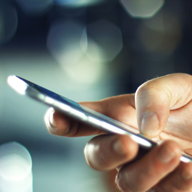 Voucher έως 70 ευρώ για smartphone: Οι δικαιούχοι - Πώς θα το πάρετε