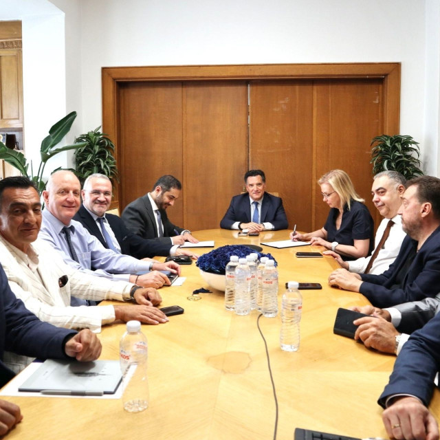 Halal φάρμακα για εξαγωγές στις αραβικές χώρες - Συμφωνία υπουργείου Υγείας με σαουδαραβική εταιρεία