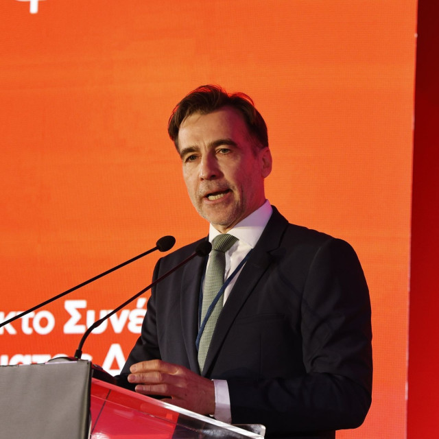 Στο ΠΑΣΟΚ ο πρώην εκπρόσωπος Τύπου του κόμματος «Δημοκράτες», Μιχάλης Χουρδάκης