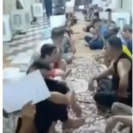 Συγκλονιστικό βίντεο: Ιρανοί φυλακισμένοι ράβουν τα χείλη τους σε απεργία πείνας