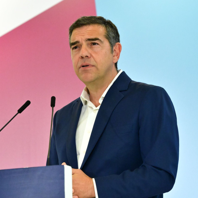 Τσίπρας για τους τρεις πυροσβέστες: «Έπεσαν στο καθήκον παλεύοντας με τις φλόγες»