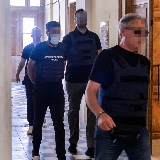 Σύρος: Η διαφωνία ανακρίτρια-εισαγγελέα κρατά εκτός φυλακής τον 42χρονο - Τα επίμαχα 7 δευτερόλεπτα