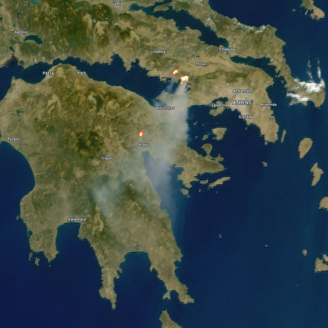 Νεότερη δορυφορική εικόνα από τις φωτιές σε Βοιωτία και Αργολίδα
