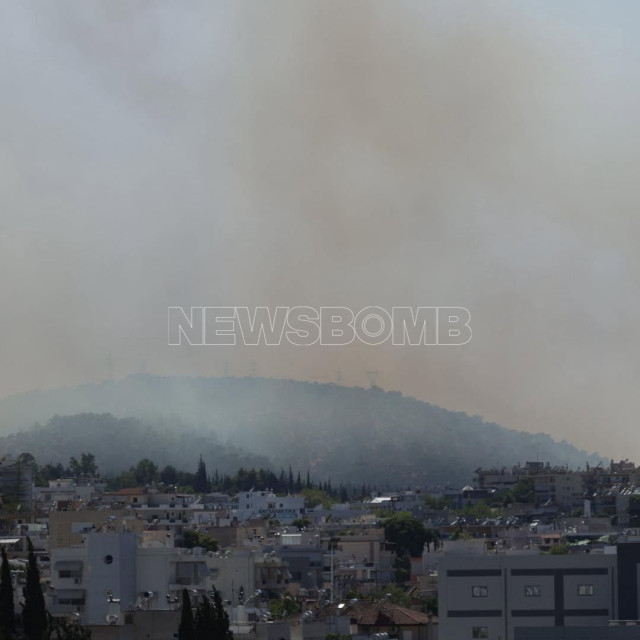 Χαϊδάρι: Σε επιφυλακή λεωφορεία του Δήμου σε περίπτωση που χρειαστεί εκκένωση του Δαφνίου