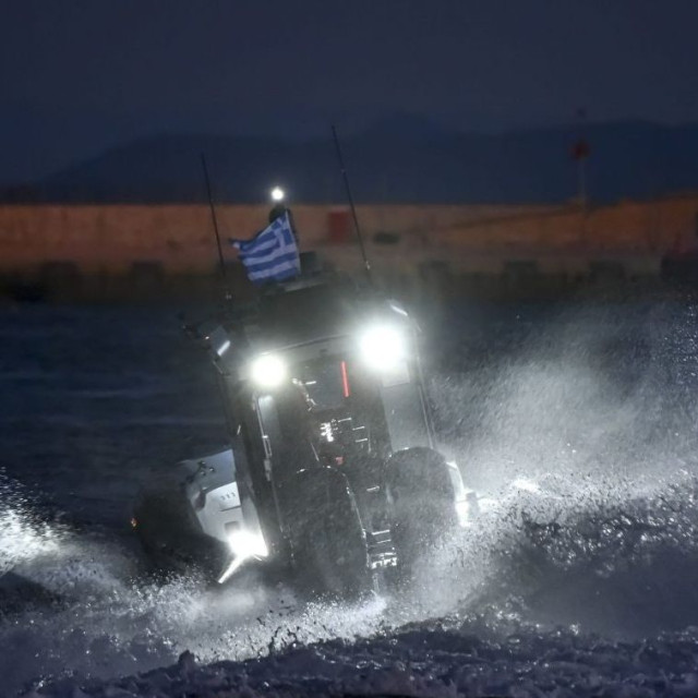 Πρέβεζα: Περιπέτεια εν πλω για τρεις Γάλλους – Ακυβέρνητο ιστιοφόρο στον δίαυλο