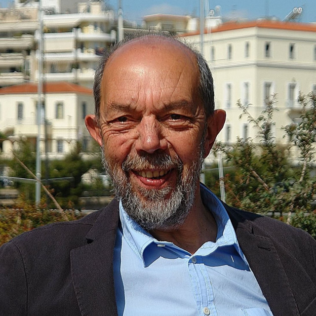 Καθηγητής ΕΜΠ Μπελαβίλας: Θεμελιώδης αντίφαση η πράσινη ανάπτυξη με υποδομές που προκαλούν φωτιές