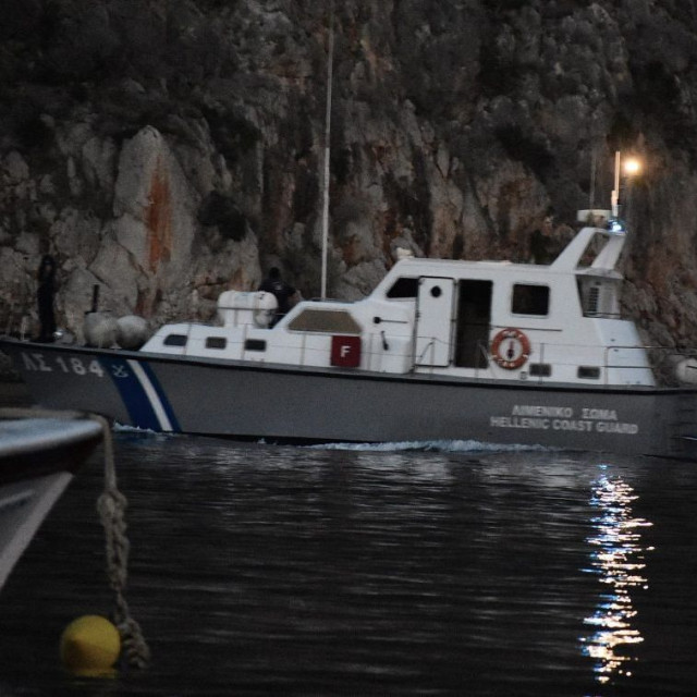 Νέα αφιξη μεταναστών στα νότια της Κρήτης – Εντοπίστηκε λέμβος με 39 άτομα
