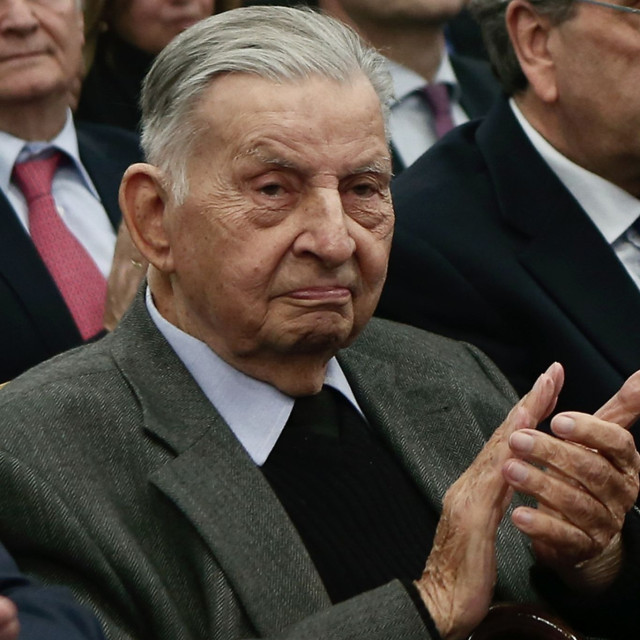ΠΑΣΟΚ για Βαρβιτσιώτη: «Ευρωπαϊστής, με ιδεολογική συνέπεια και μετριοπάθεια»