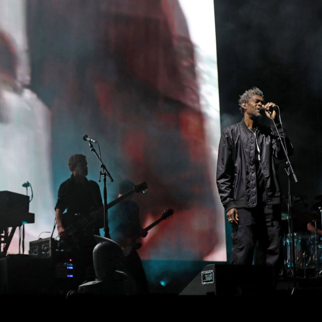Massive Attack: Απαγορεύτηκε η είσοδος τους στη Σιγκαπούρη αφού ύψωσαν παλαιστινιακή σημαία
