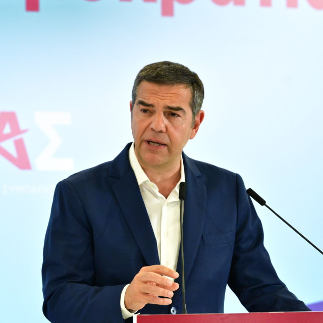 Τσίπρας για φωτιές: Στεκόμαστε δίπλα στις οικογένειες των τεσσάρων Ελλήνων και του Δανού πιλότου