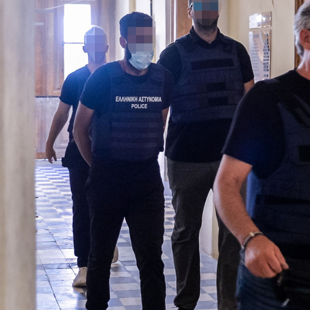 Έγκλημα στη Σύρο:  Κατέθεσε δύο φωτογραφίες ο 41χρονος πριν από την προφυλάκισή του - Τι υποστήριξε