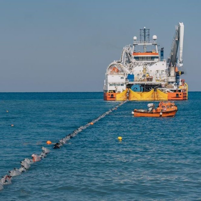 Great Sea Interconnector (GSI): Σήμερα οι υπογραφές για την είσοδο του γαλλικού ομίλου Meridiam