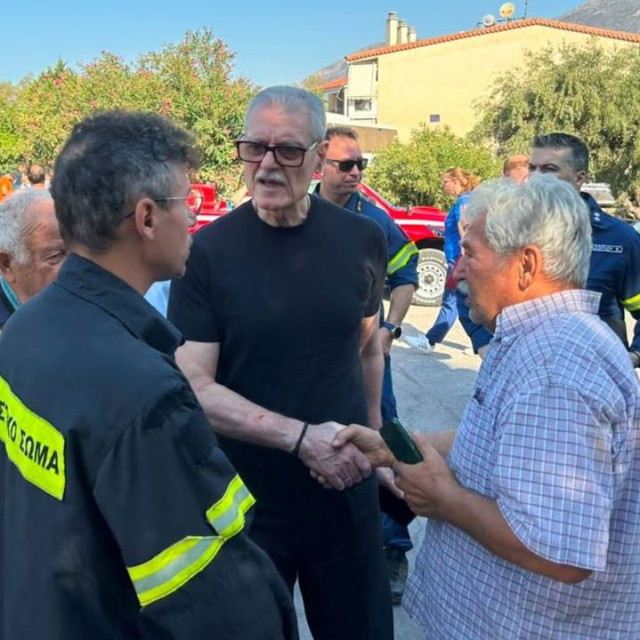 Στο Πόρτο Γερμενό ο Ευάγγελος Τουρνάς: «Προχωρούμε το ταχύτερο δυνατόν στην αποκατάσταση των ζημιών»