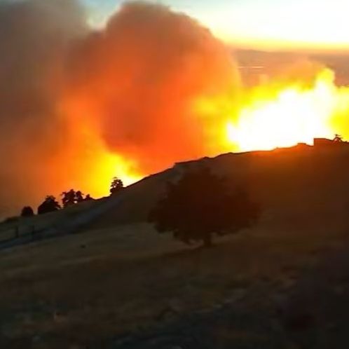 Τι είναι το «σύννεφο φωτιάς» -pyrocumulus ή πυροσωρείτης: Δείτε βίντεο της πυρκαγιάς στον Κιθαιρώνα