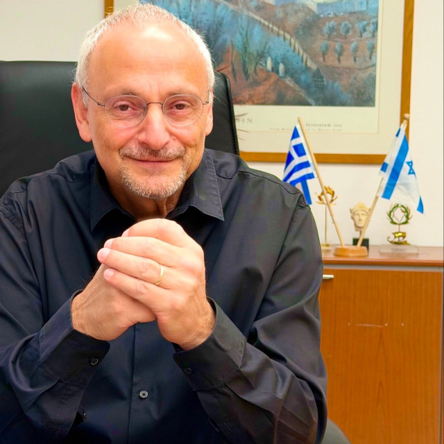 Αποχαιρετιστήριο μήνυμα του πρέσβη του Ισραήλ στην Ελλάδα: Φεύγω με την καρδιά γεμάτη ευγνωμοσύνη