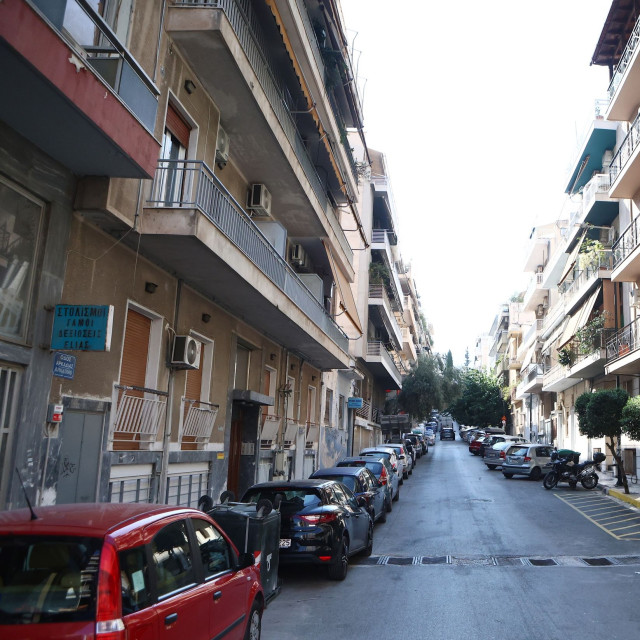 Τραγωδία στο Γουδί: Γυναίκα ανασύρθηκε χωρίς τις αισθήσεις της -Έπεσε από τον 5ο όροφο πολυκατοικίας
